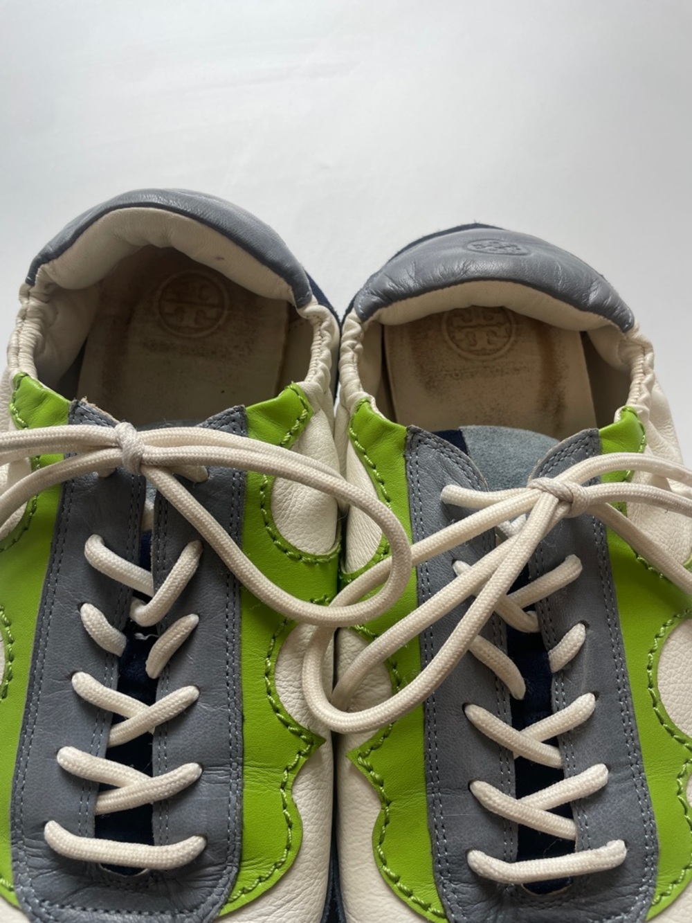 Gorgeous Tory Burch Navy, Cream & Green Leather Suede Sneakers - Picture 3 of 6